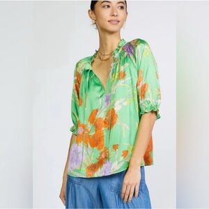 Current Air Green Floral Top